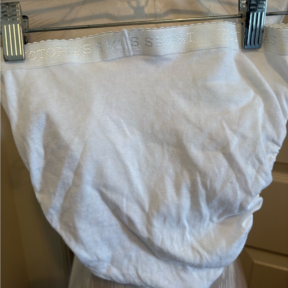 Victoria’s Secret panty white
Size Small NWT - Picture 6 of 8